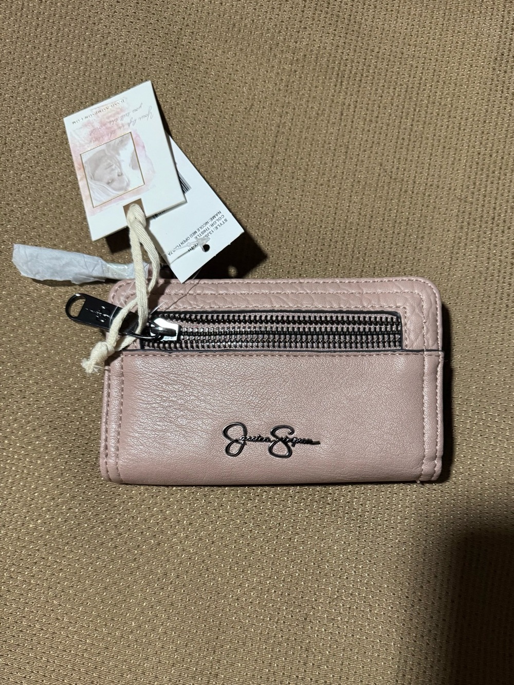 Jessica Simpson Light Mauve Leather Zip Card Holder Wallet.